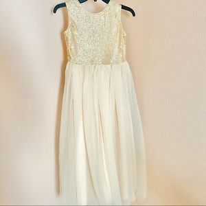 Bow Dream Ivory Off White Lace Vintage Flower Girl's Dress Bow Dream Ivory Off White Lace Vintage Flower Girl's Dress